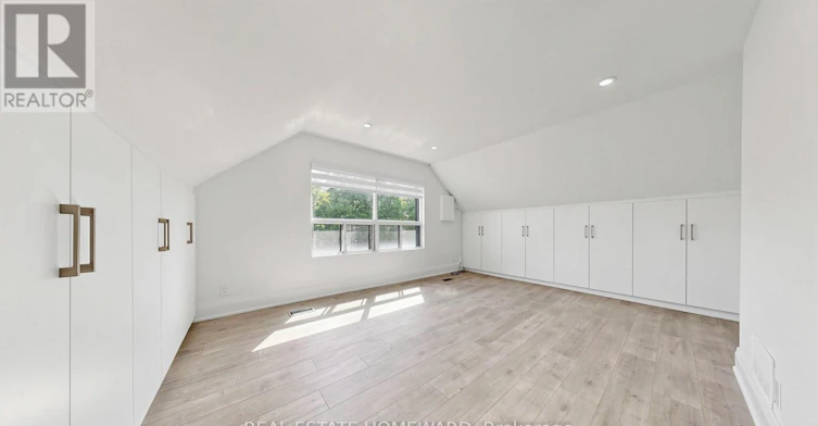3-124 Kendal Avenue, Toronto, ON, M5R 1L9 - 8