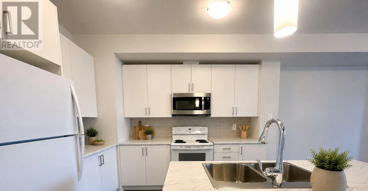317 Labelle Street, Russell, ON, K0A 1W1 - 4