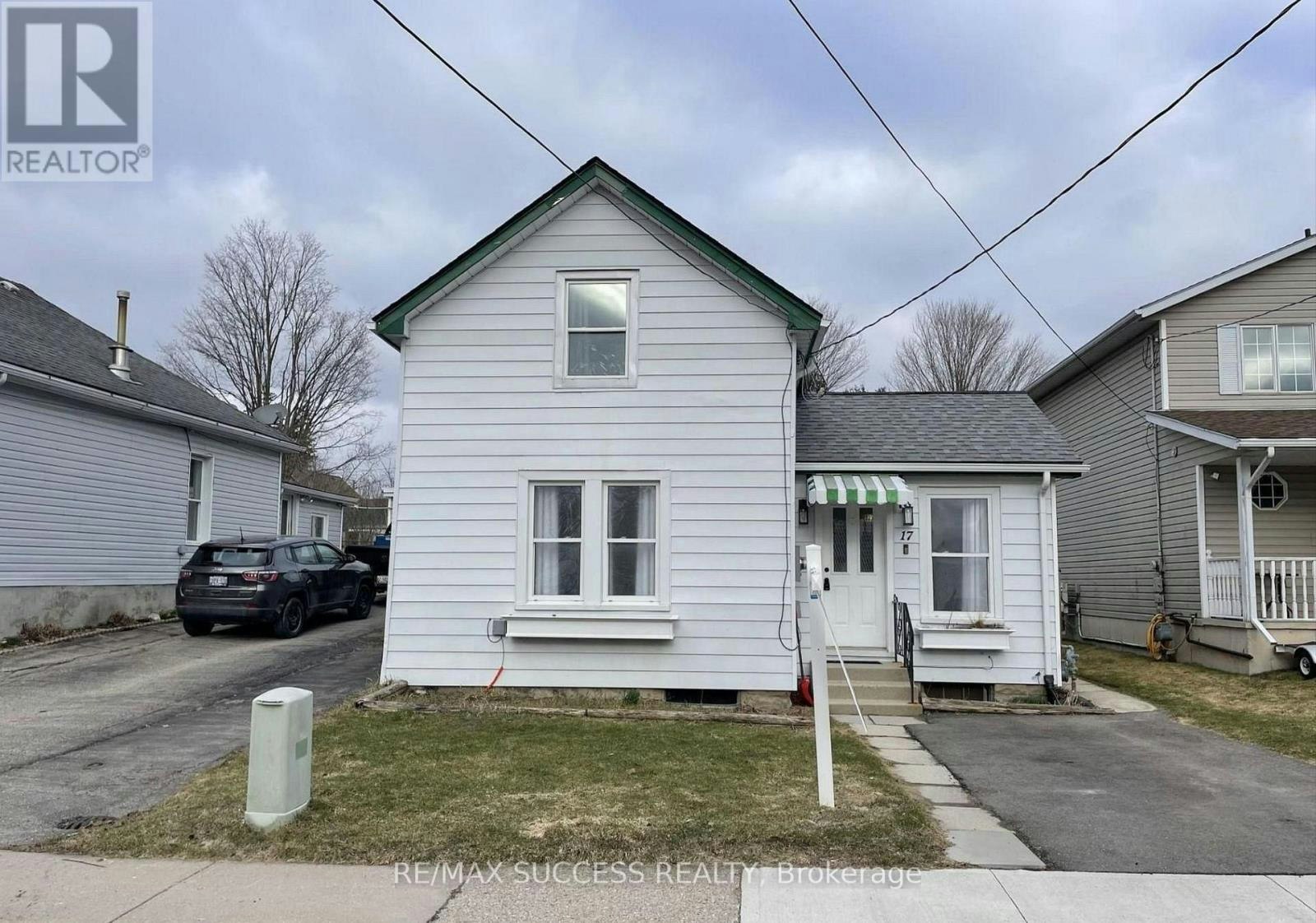 17 Dover Street, Woodstock, ON, N4S 3L7 - 2
