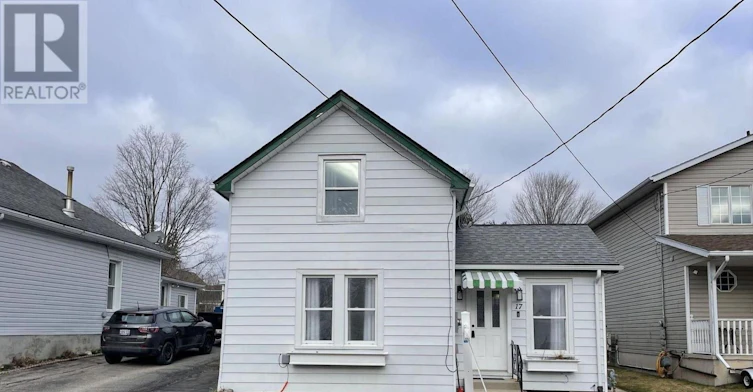 17 Dover Street, Woodstock, ON, N4S 3L7 - 2