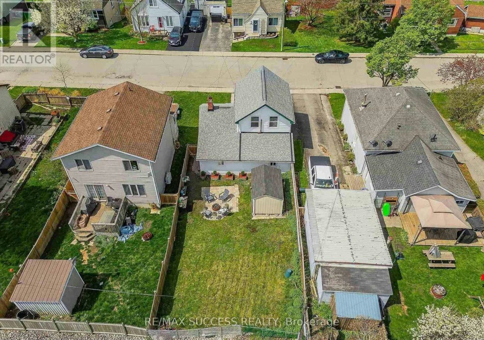 17 Dover Street, Woodstock, ON, N4S 3L7 - 33