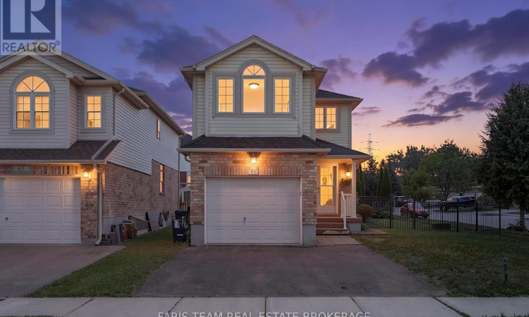 71 Peach Blossom Crescent