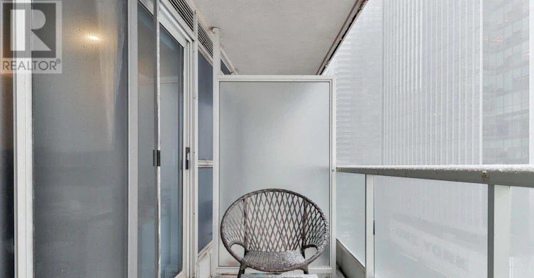 1403-8 York Street, Toronto, ON, M5J 2Y2 - 19