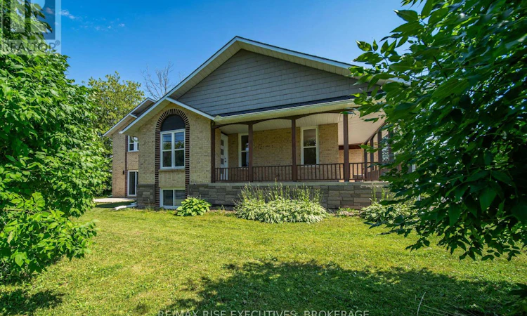2 Creighton Drive