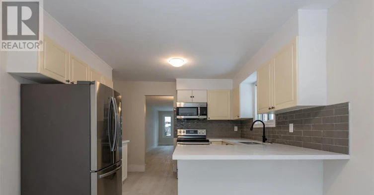 2-400 Big Bay Point Road, Barrie, ON, L4N 7P3 - 4