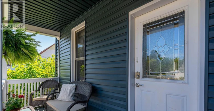 224 Vidal Street South, Sarnia, ON, N7T 2T7 - 4