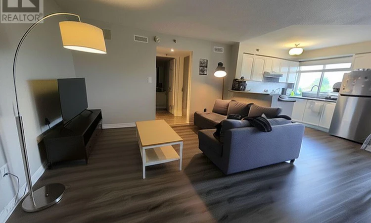406-4450 Fairview Street