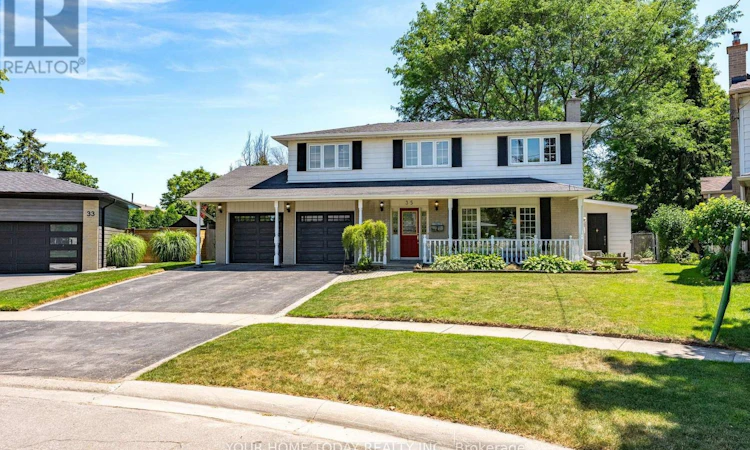 35 Dawson Crescent