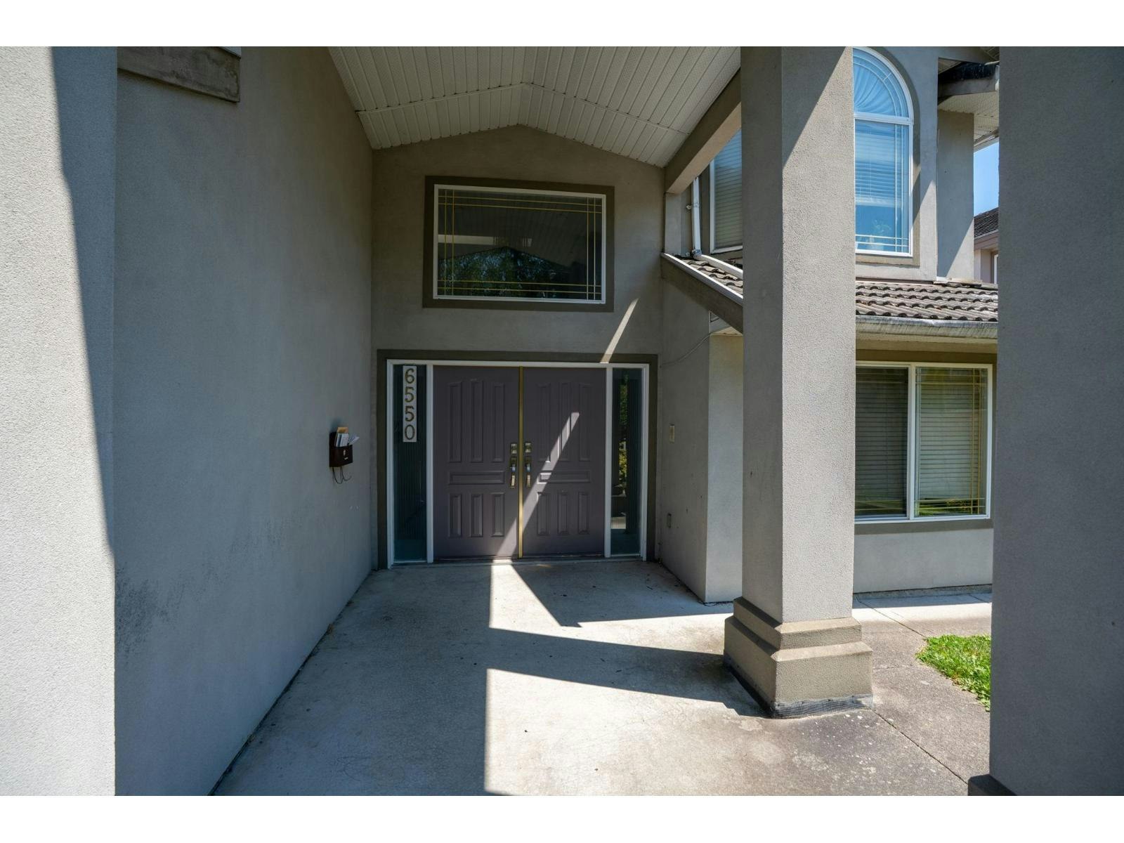 6550 128 Street, Surrey, BC, V3W 4C6 - 5
