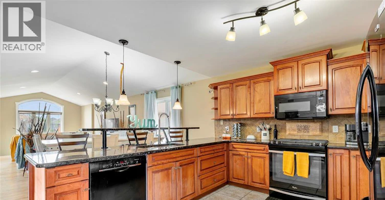 MAIN-80 Whelan Drive, Amherstburg, ON, N9V 4B6 - 10
