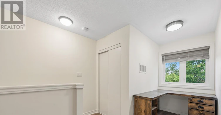 21 Littleyork Road, Toronto, ON, M4E 3W6 - 23