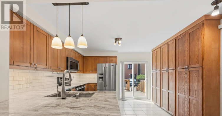 21 Littleyork Road, Toronto, ON, M4E 3W6 - 8