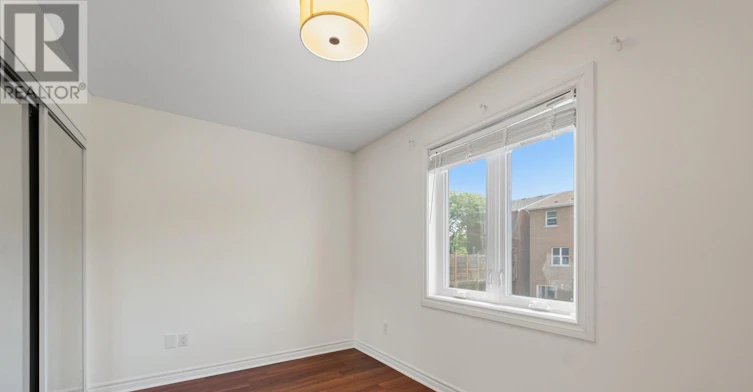 21 Littleyork Road, Toronto, ON, M4E 3W6 - 16