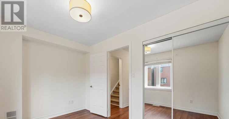 21 Littleyork Road, Toronto, ON, M4E 3W6 - 17