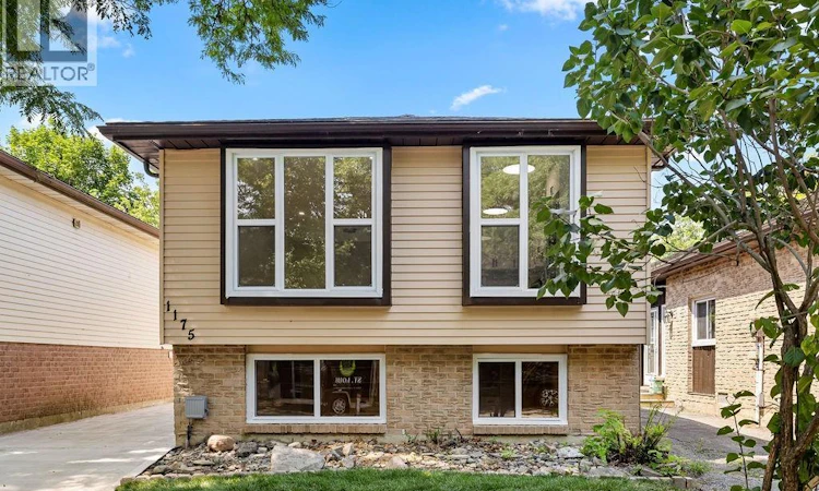 1175 Heathfield