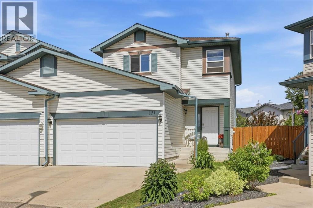 121 Canoe Square SW, Airdrie, AB, T4B 2N7