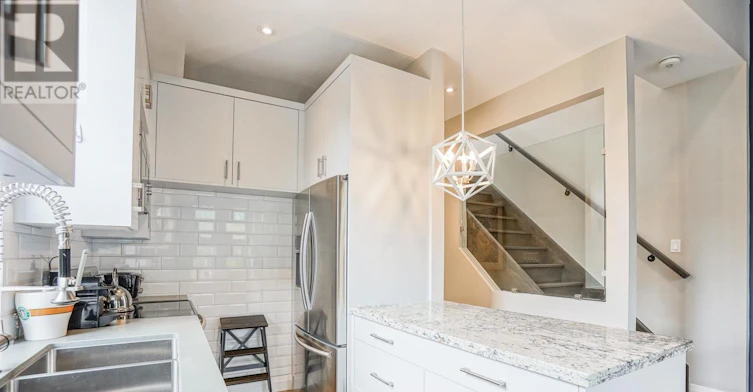 2-50 Russell Street, Toronto, ON, M5S 1B7 - 10