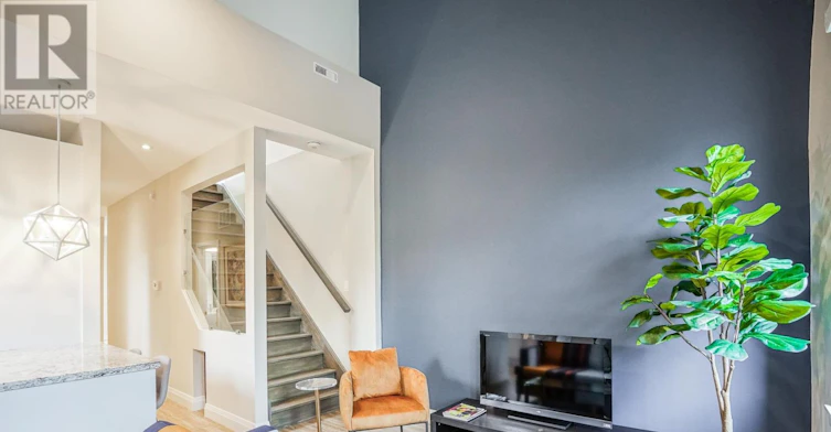 2-50 Russell Street, Toronto, ON, M5S 1B7 - 5