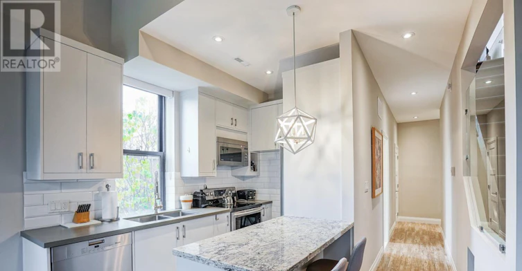2-50 Russell Street, Toronto, ON, M5S 1B7 - 11