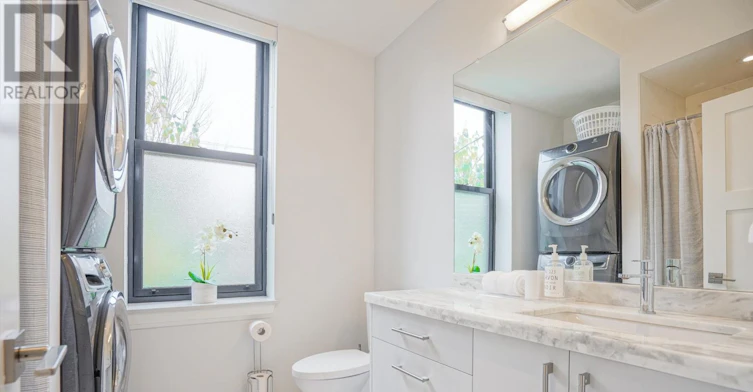 2-50 Russell Street, Toronto, ON, M5S 1B7 - 17