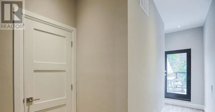 2-50 Russell Street, Toronto, ON, M5S 1B7 - 13
