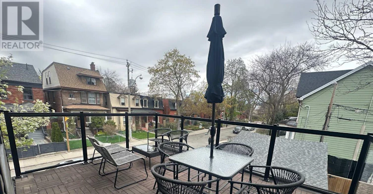 2-50 Russell Street, Toronto, ON, M5S 1B7 - 2