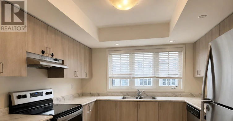 124-2645 Eaglesham Path, Oshawa, ON, L1L 0M7 - 2