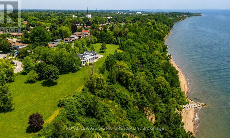 220 Greyabbey Trail
