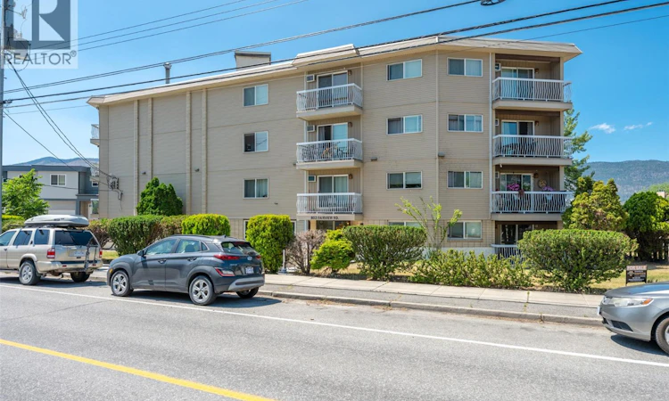 306-803 Fairview Road
