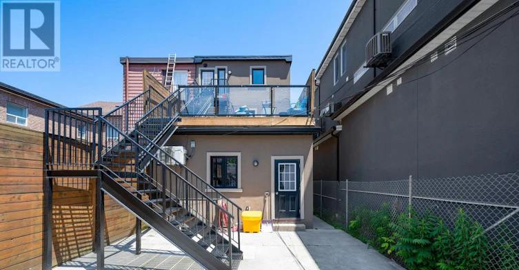 3-62 Lippincott Street, Toronto, ON, M5T 2R5 - 2