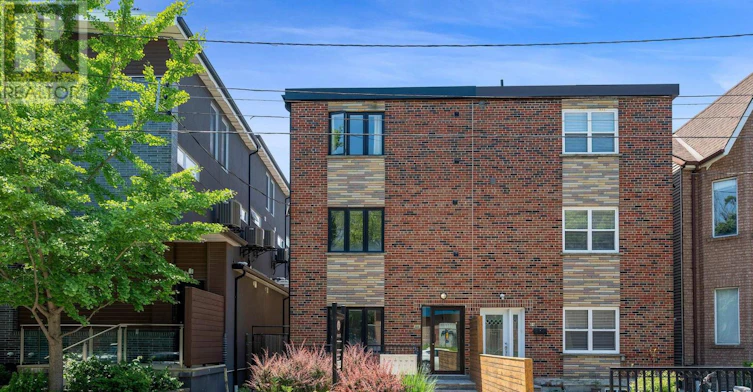 3-62 Lippincott Street, Toronto, ON, M5T 2R5