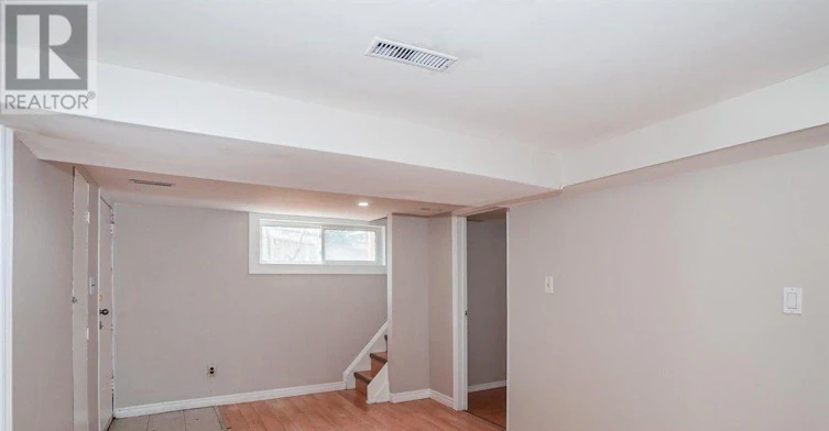 1 Mcintosh Street, Toronto, ON, M1N 3Y3 - 19