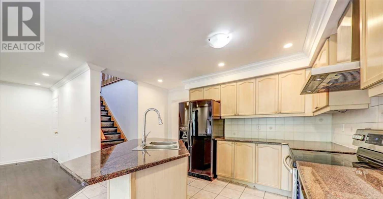 35 Pitchpine Drive, Toronto, ON, M1X 1Y1 - 16