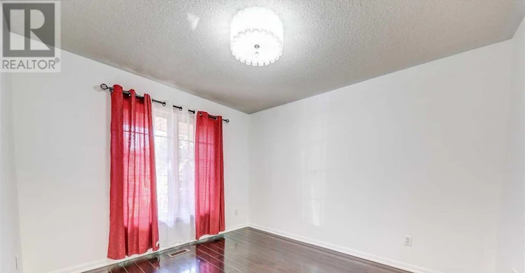 35 Pitchpine Drive, Toronto, ON, M1X 1Y1 - 6