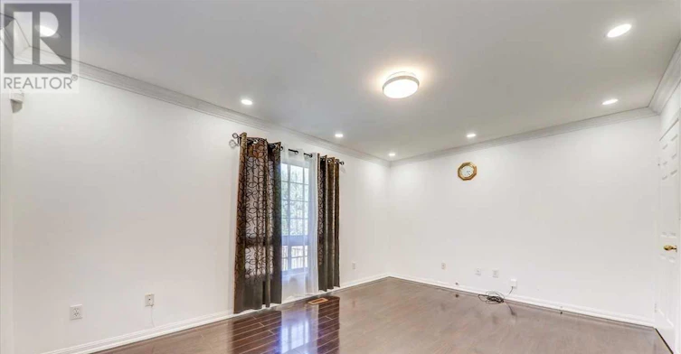 35 Pitchpine Drive, Toronto, ON, M1X 1Y1 - 9