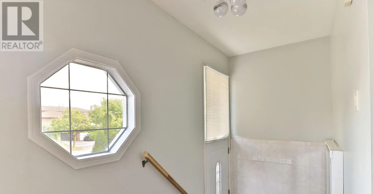 UPPER-489 Fergo Avenue, Mississauga, ON, L5B 2J2 - 2