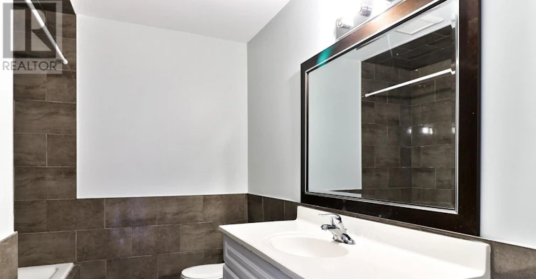 UPPER-489 Fergo Avenue, Mississauga, ON, L5B 2J2 - 16
