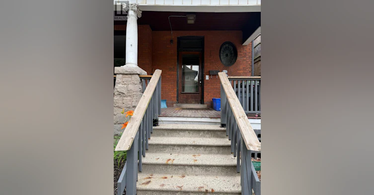 2ND LEVEL-28 Eastbourne Avenue, Hamilton, ON, L8M 2M7 - 2