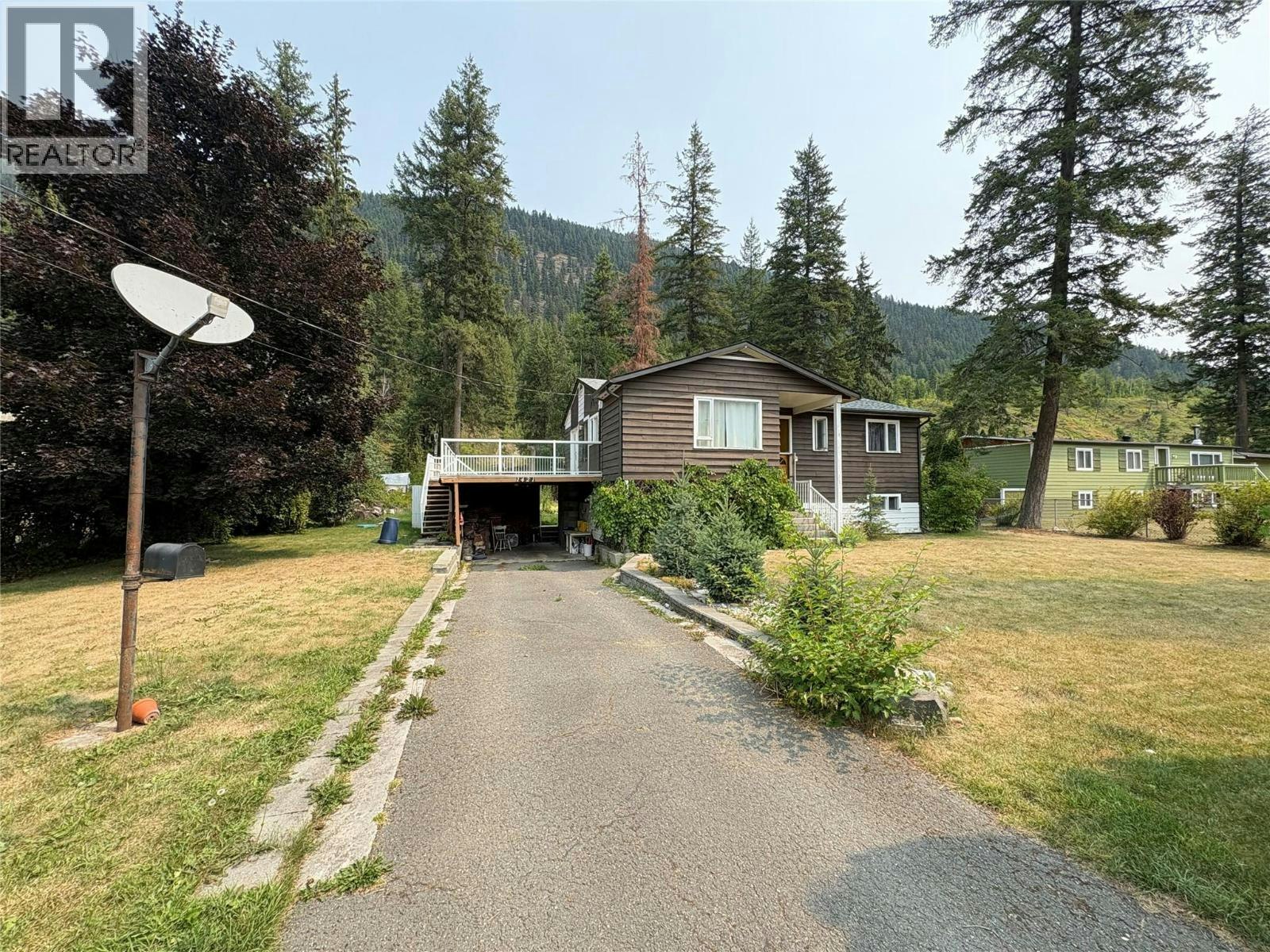 1421 Davy Road, Clearwater, BC, V0E 1N0