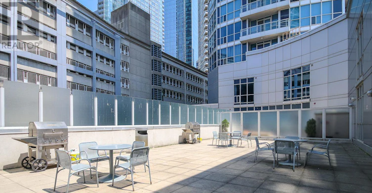 2011-208 Queens Quay W, Toronto, ON, M5J 2Y5 - 38