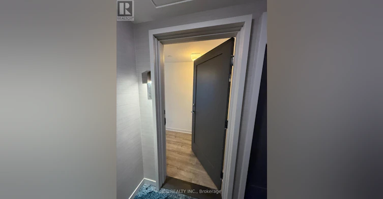 4008-42 Charles Street, Toronto, ON, M4Y 1T4 - 2