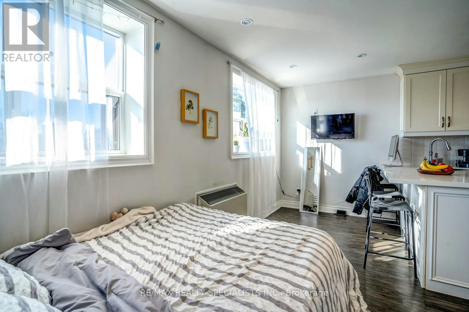 1-6 Brant Street, Mississauga, ON, L5G 3N8 - 9
