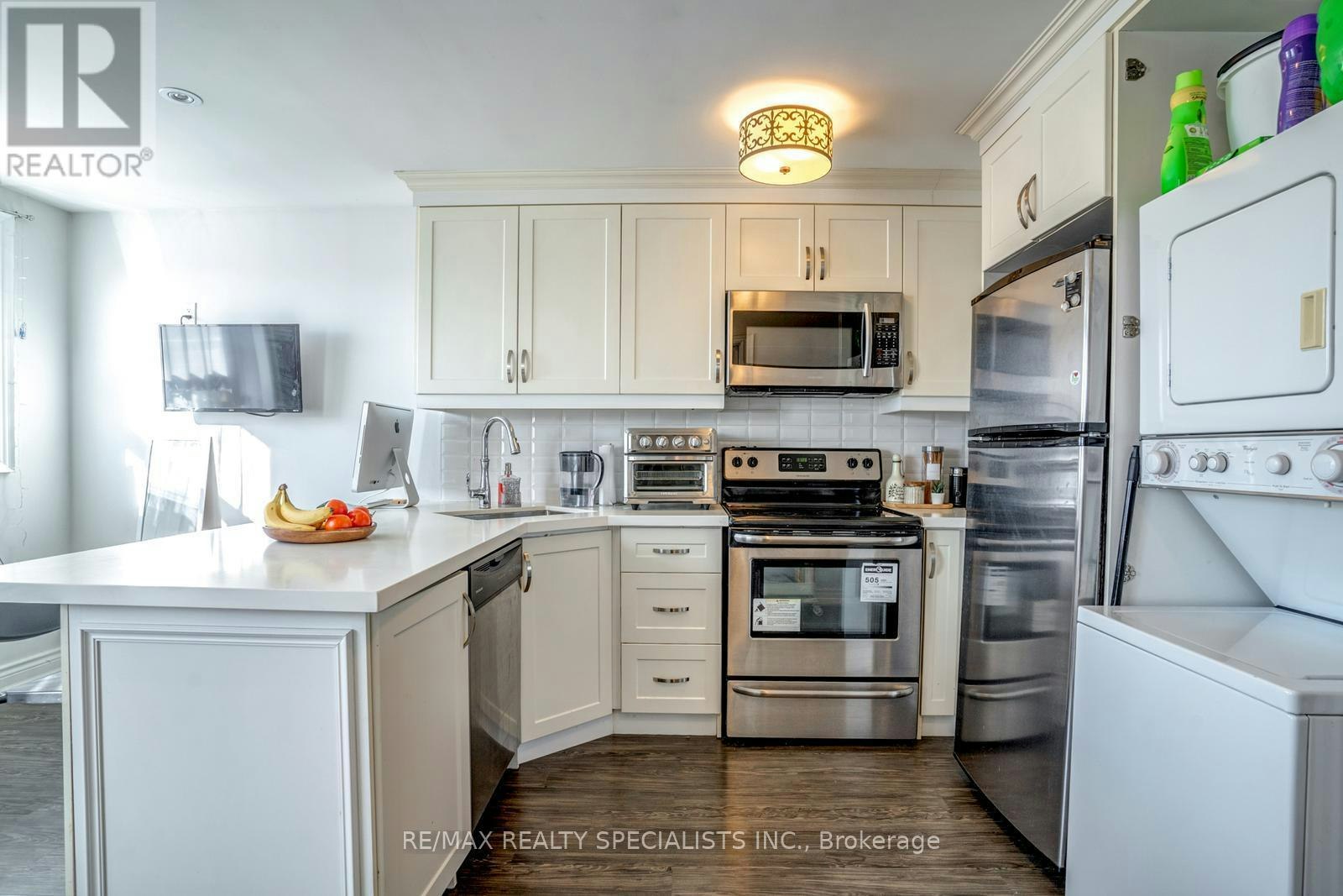 1-6 Brant Street, Mississauga, ON, L5G 3N8