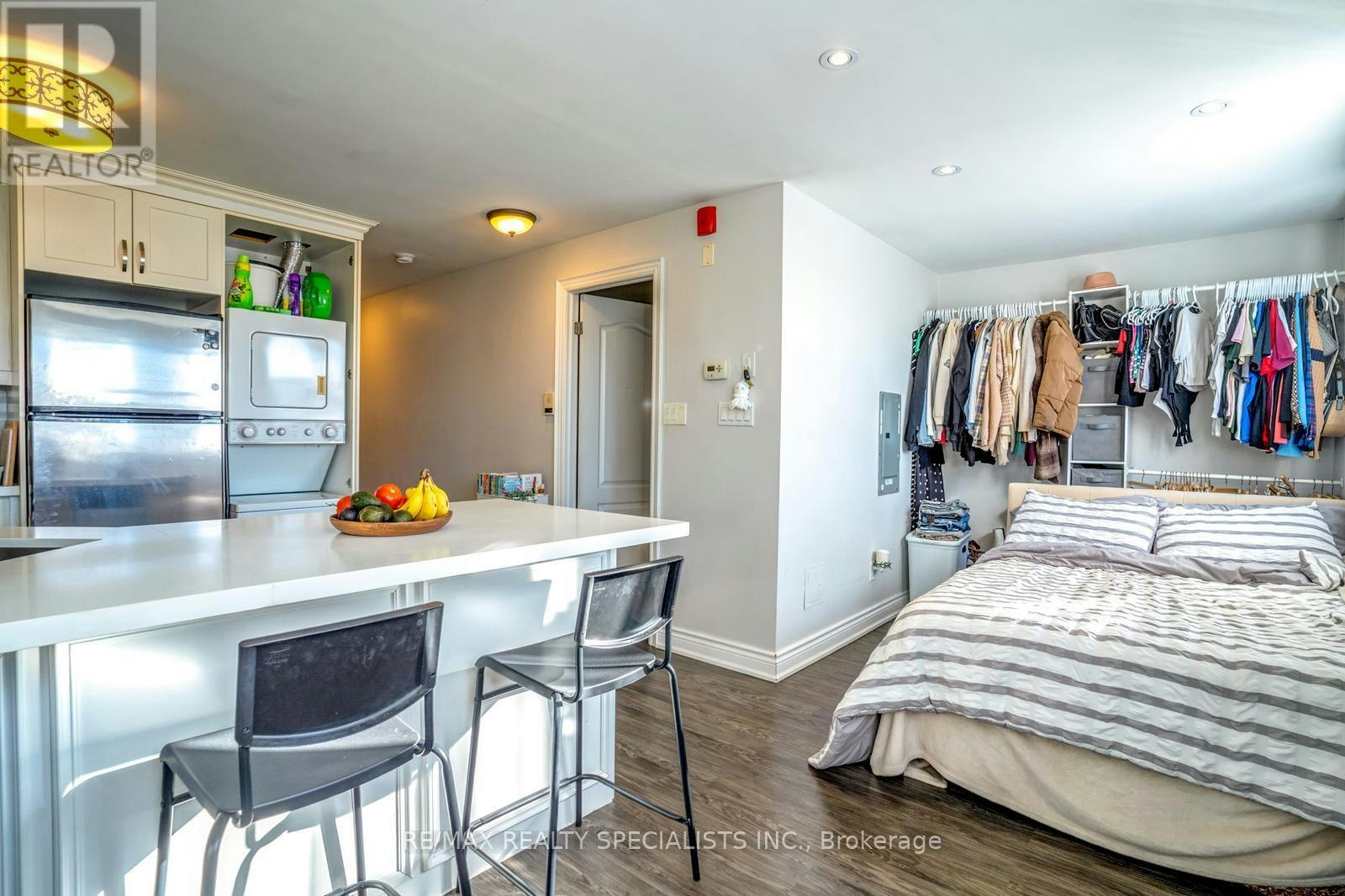 1-6 Brant Street, Mississauga, ON, L5G 3N8 - 8