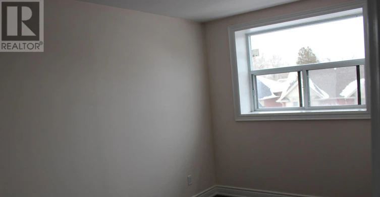 8-6 Brant Street, Mississauga, ON, L5G 3N8 - 4