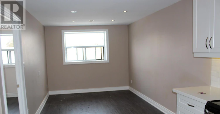 8-6 Brant Street, Mississauga, ON, L5G 3N8 - 5