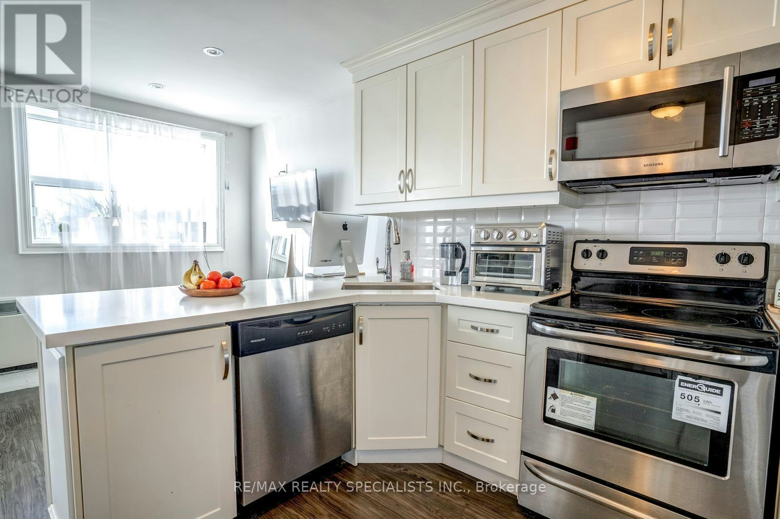 1-6 Brant Street, Mississauga, ON, L5G 3N8 - 5