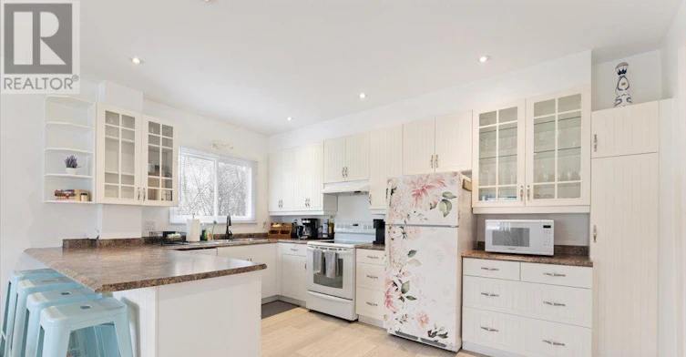1019 Beach Boulevard, Hamilton, ON, L8H 6Z8 - 10