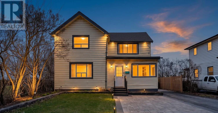 1019 Beach Boulevard, Hamilton, ON, L8H 6Z8