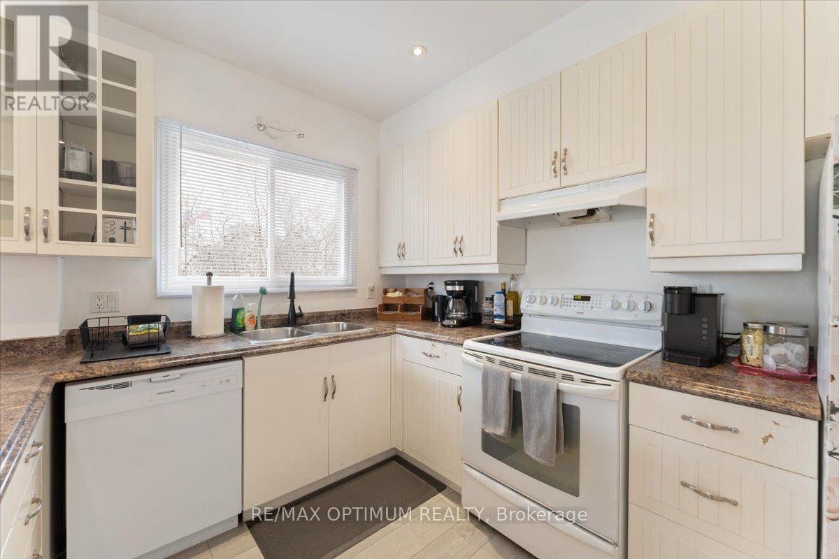 1019 Beach Boulevard, Hamilton, ON, L8H 6Z8 - 12